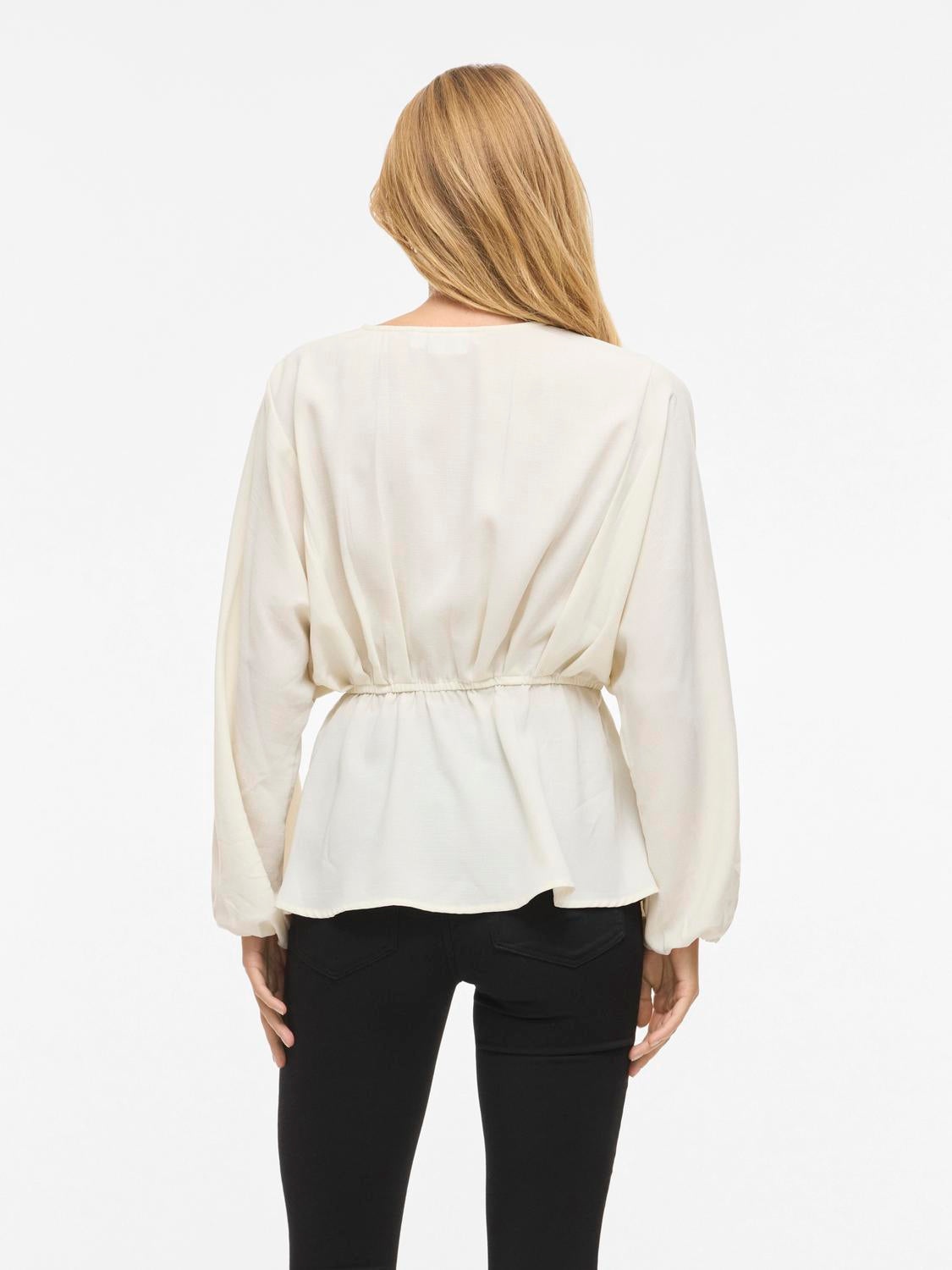 model_shot-back